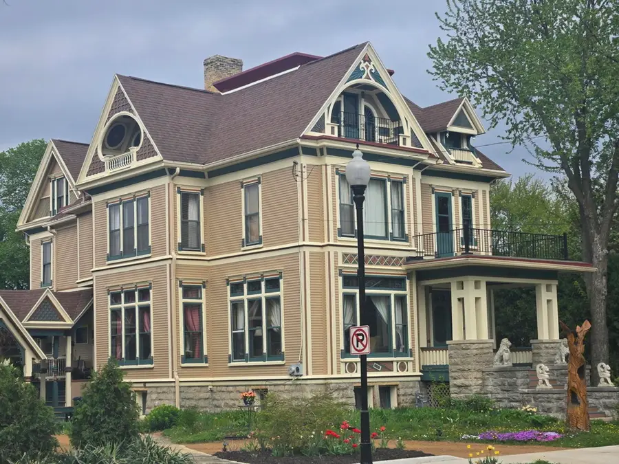 1107 Algoma Boulevard, Oshkosh, WI 54901 - Image #2