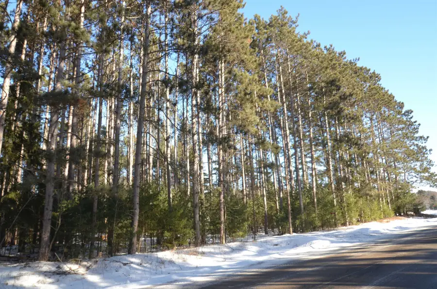 4106 Airport Road, Oconto, WI 54153 - #3