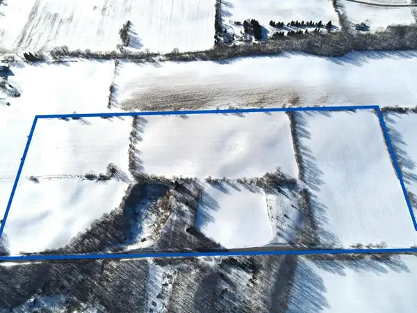 Hillcrest Drive, PLYMOUTH, WI 53073