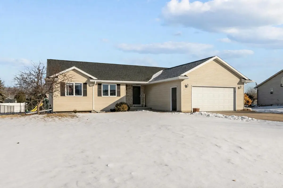W5372 Gable Drive, Appleton, WI 54915 - Image #1