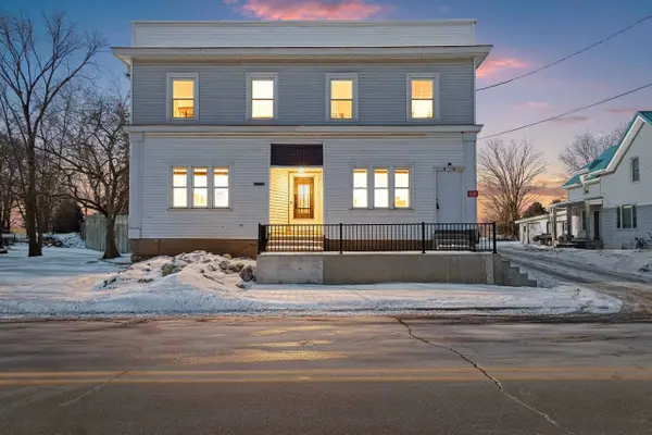 8268 Cth W, GREENLEAF, WI 54126