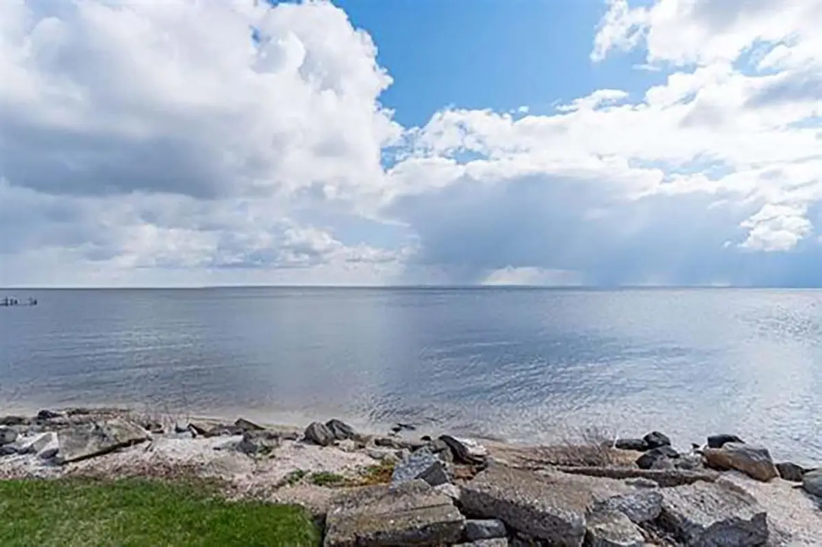 3240 Old Orchard Lane, Oshkosh, WI 54902 - Image #1