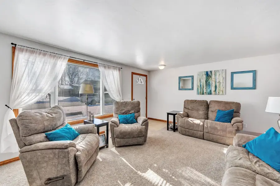 203 E Glenbrook Drive, Pulaski, WI 54162 - #3