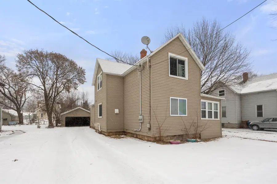 212 Chute Street, Menasha, WI 54952 - Image #2