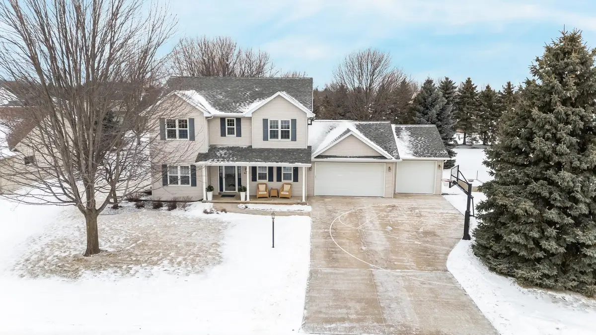 W6054 Zinnia Drive, Appleton, WI 54915 - Image #1