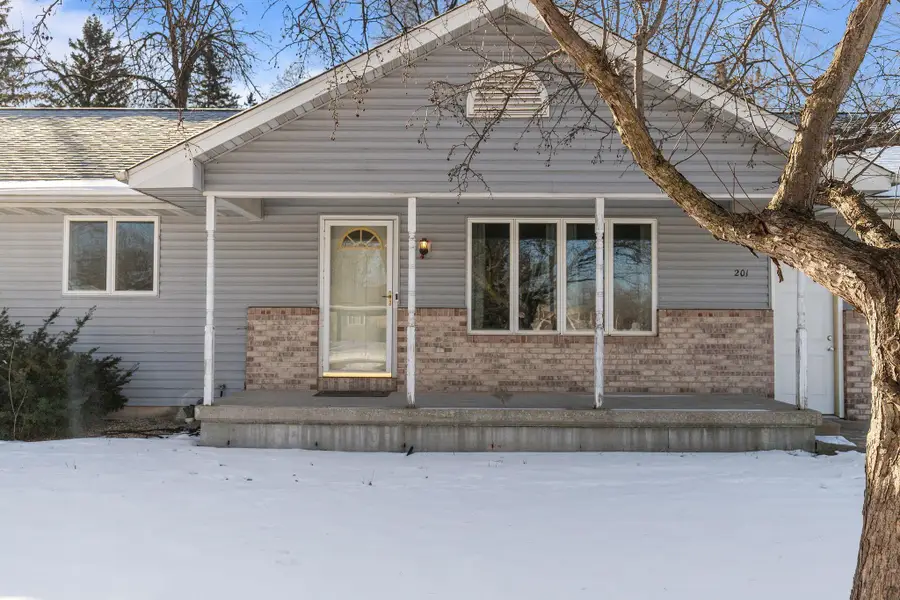 201 E Meadow Grove Boulevard, Appleton, WI 54915 - Image #3