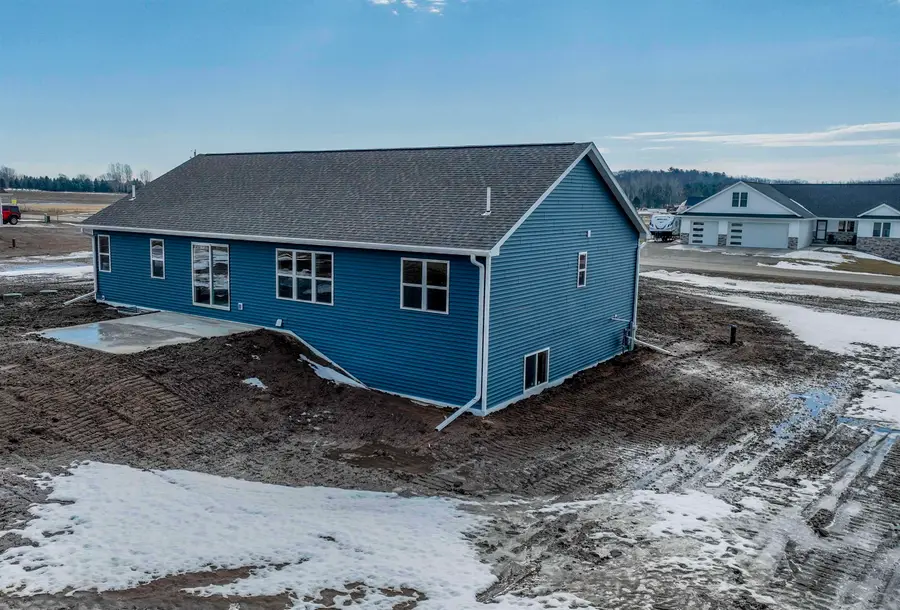3752 Westpoint Road, Suamico, WI 54313 - #2
