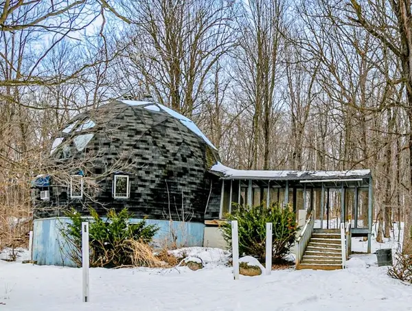 N4535 Oakland Drive, WAUPACA, WI 54981