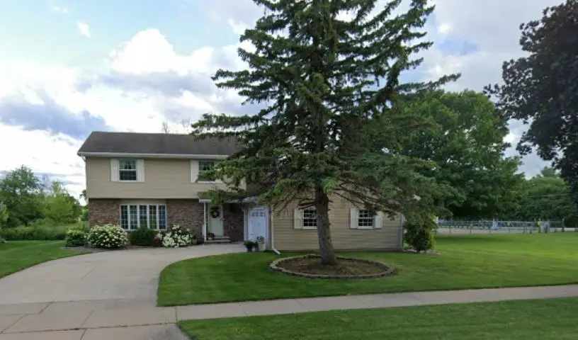1211 Park Ridge Avenue, Oshkosh, WI 54901 - Image #1