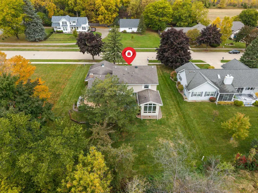 1211 Park Ridge Avenue, Oshkosh, WI 54901 - Image #3