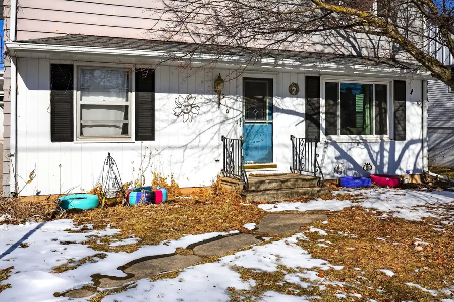 516 W 10th Street, Kaukauna, WI 54130-2610 - Image #2