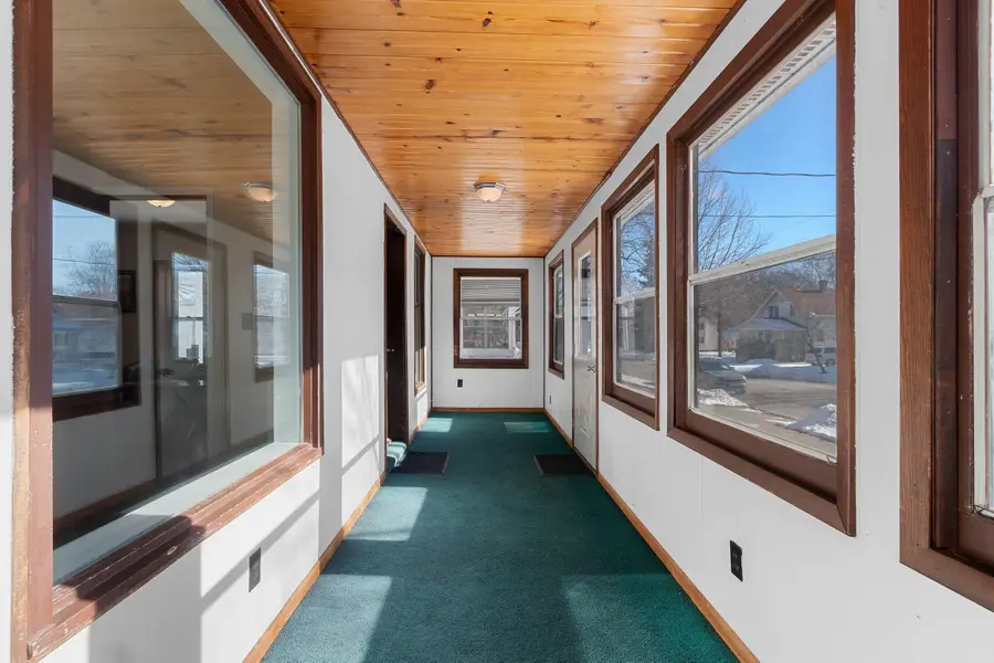 1114 W Packard Street, Appleton, WI 54914 - #2