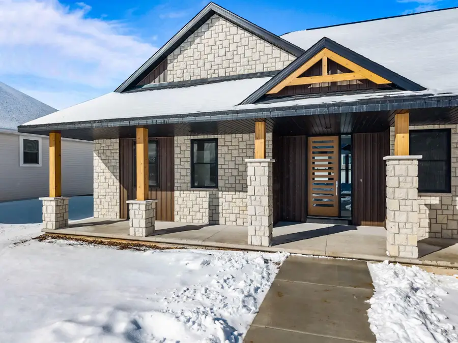 294 E Sweetwater Way, Appleton, WI 54913 - Image #3