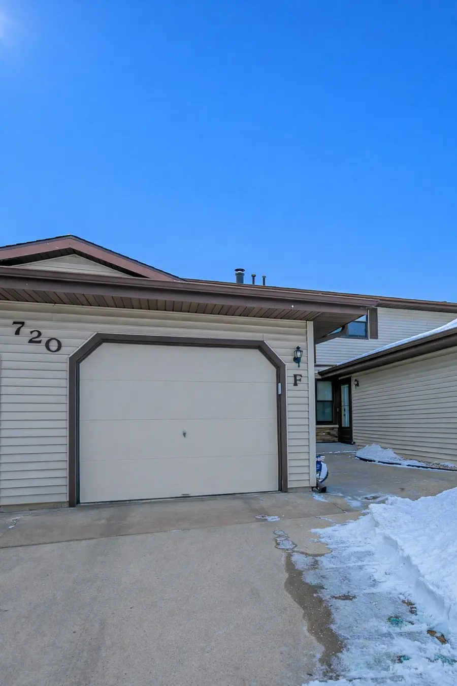 720 S Westhaven Place #F, Appleton, WI 54914 - Image #2