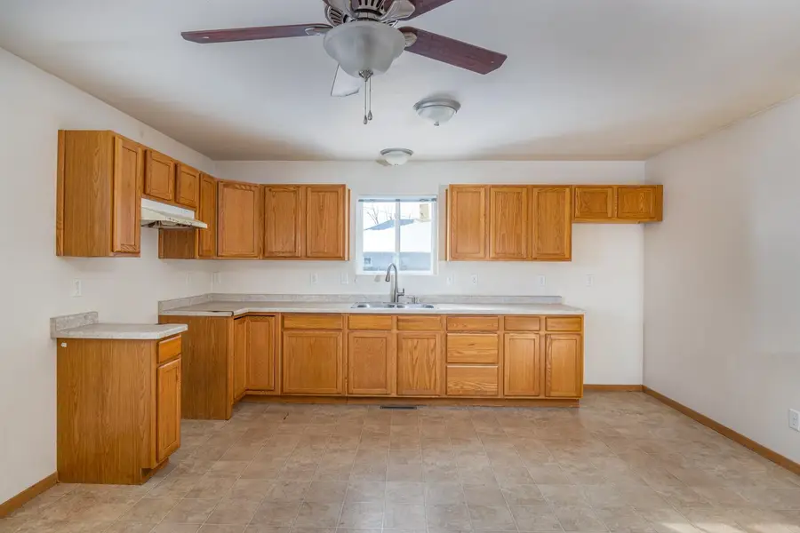 515 E Oak Street, Kimberly, WI 54136-1530 - #2