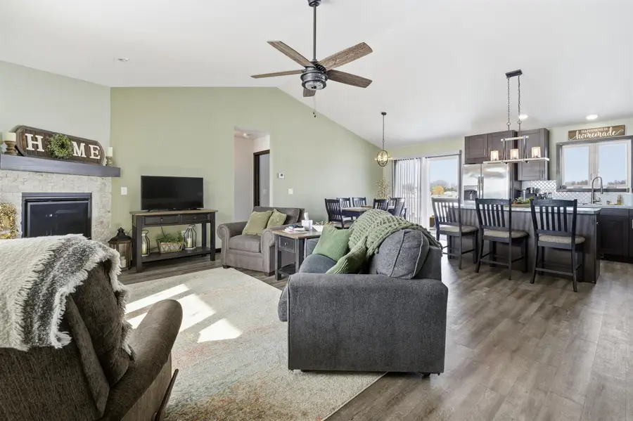 510 E National Avenue, Brillion, WI 54110 - #2