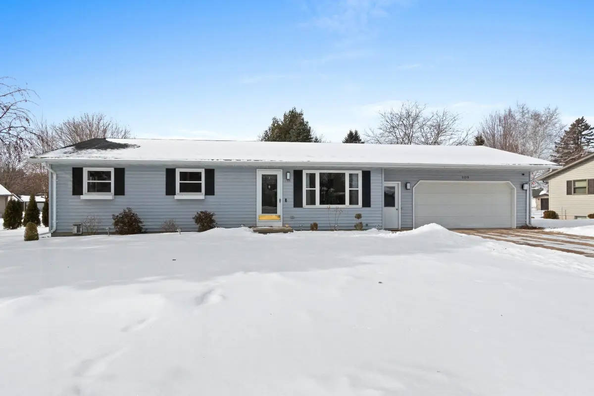 109 Ridge Road, Clintonville, WI 54929-9701 - #1