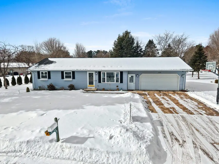 109 Ridge Road, Clintonville, WI 54929-9701 - #3