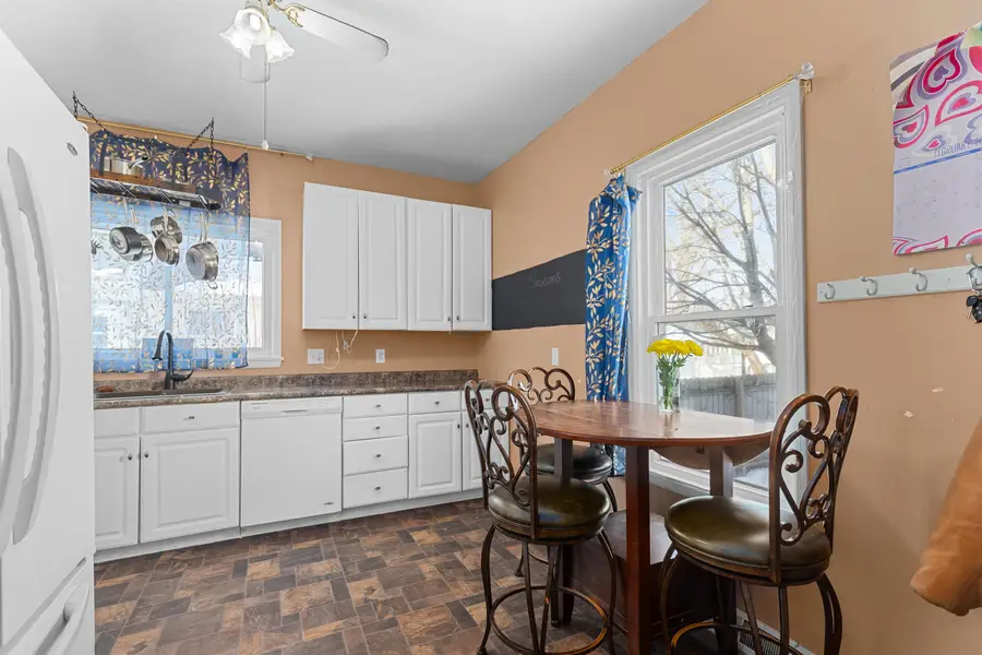 242 W 14th Avenue, Oshkosh, WI 54902 - Image #3