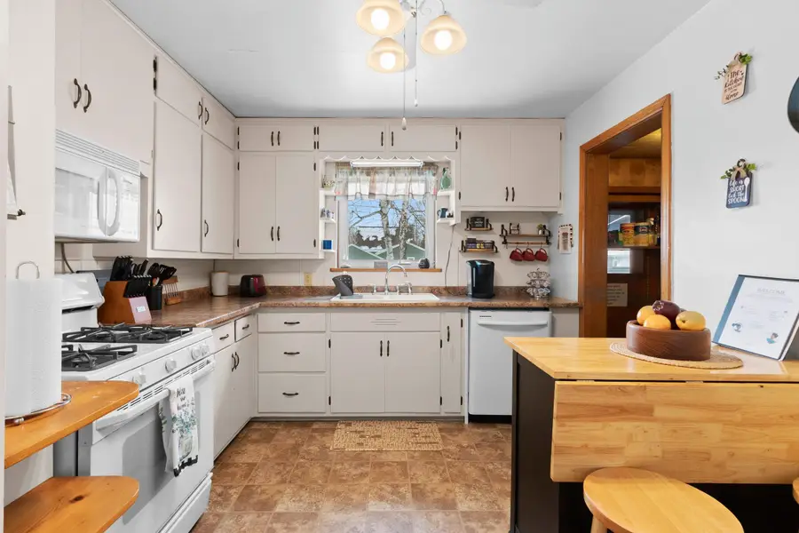 1115 Gross Avenue, Green Bay, WI 54304-2555 - #3