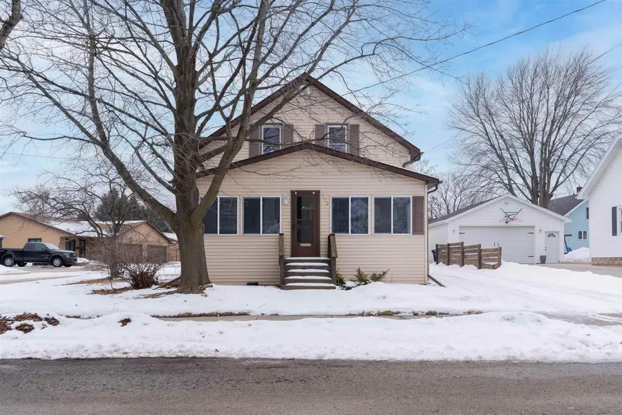 713 Jefferson Street, Little Chute, WI 54140 - #2
