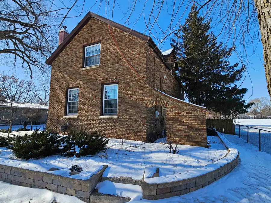 1717 Knapp Street, Oshkosh, WI 54902 - Image #2
