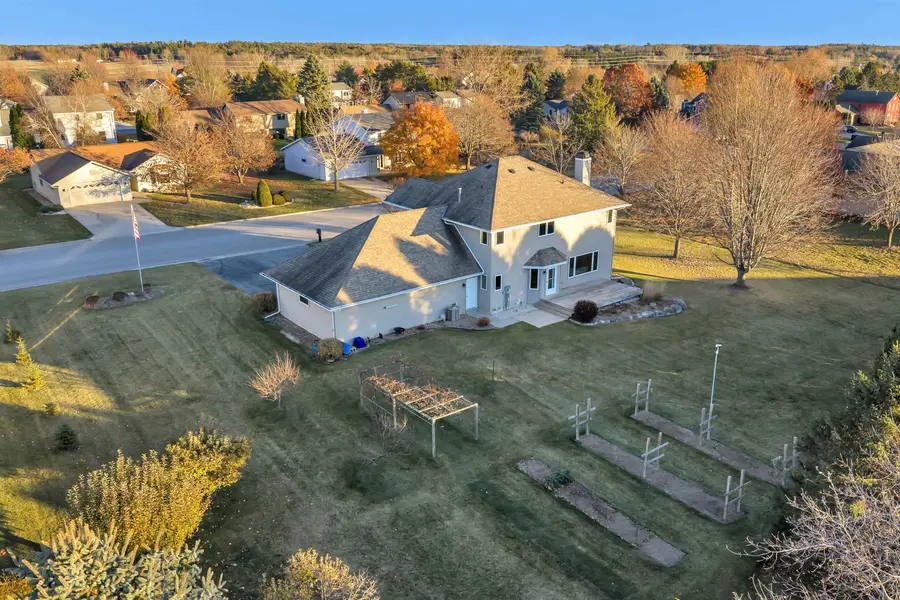 427 N 18th Avenue, Sturgeon Bay, WI 54235 - #3