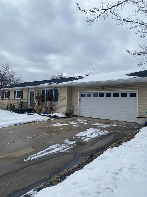 2007 Wisconsin Street, OSHKOSH, WI 54901-2268