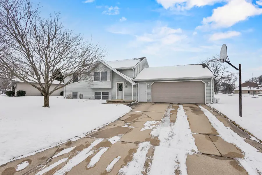 1601 S Sundown Lane, Appleton, WI 54915 - #3