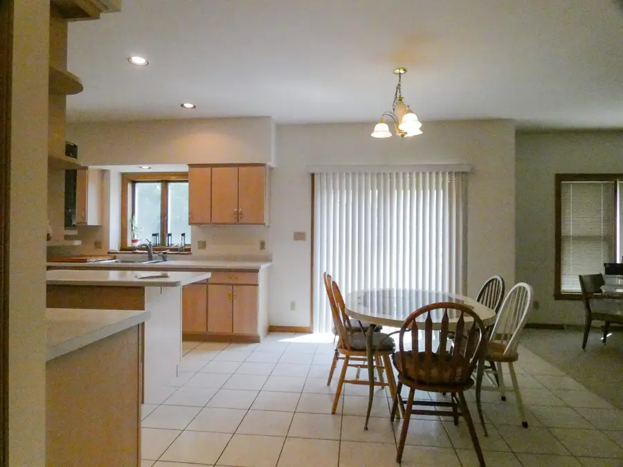 125 E Wayfarer Lane, Appleton, WI 54913 - #3