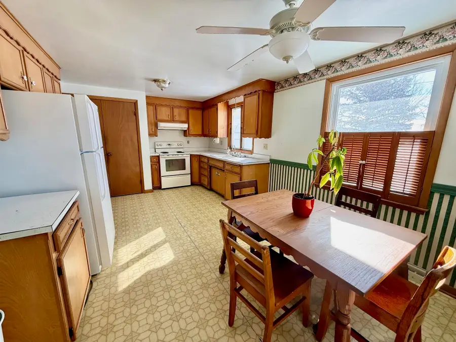 826 Virginia Drive, De Pere, WI 54115 - #2