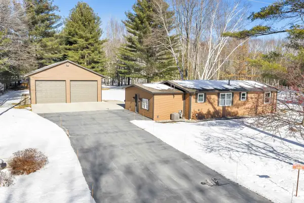 5990 Allen Road, LITTLE SUAMICO, WI 54141-8837
