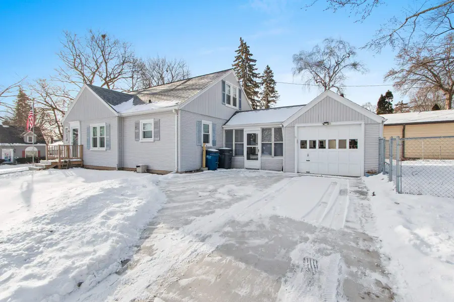 220 E Whitney Street, Green Bay, WI 54301-1863 - #2