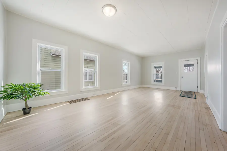 1370 Ceape Avenue, Oshkosh, WI 54901 - #3