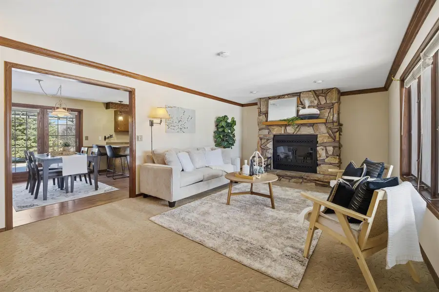 W6534 Manitowoc Road, Menasha, WI 54952 - #2