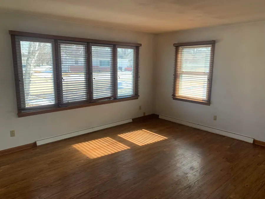 709 Lee Avenue, Brillion, WI 54110 - #3