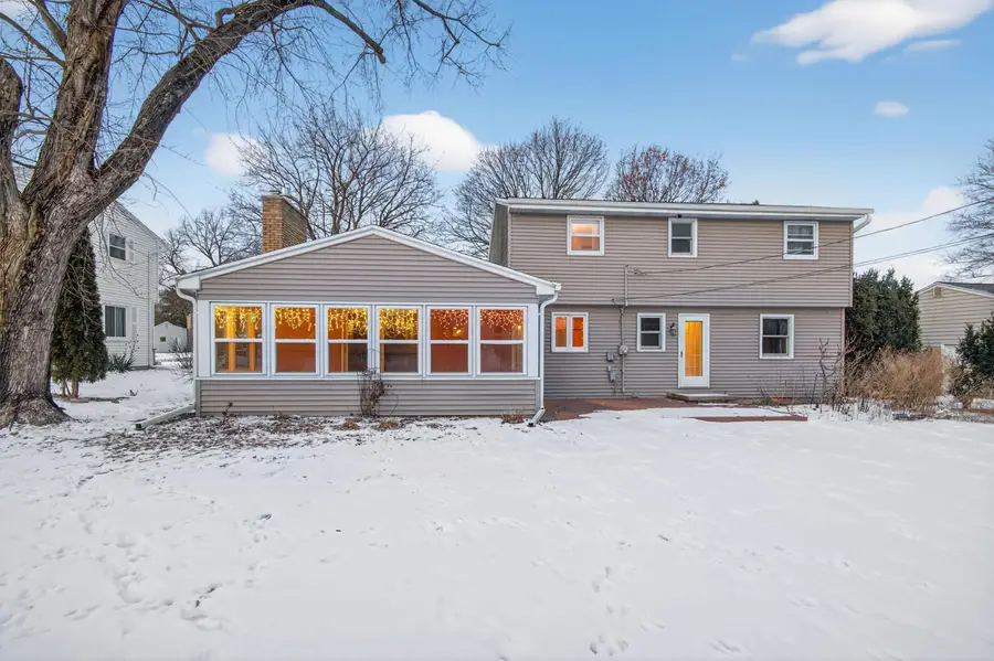 414 Custer Court, Green Bay, WI 54301-1247 - #2