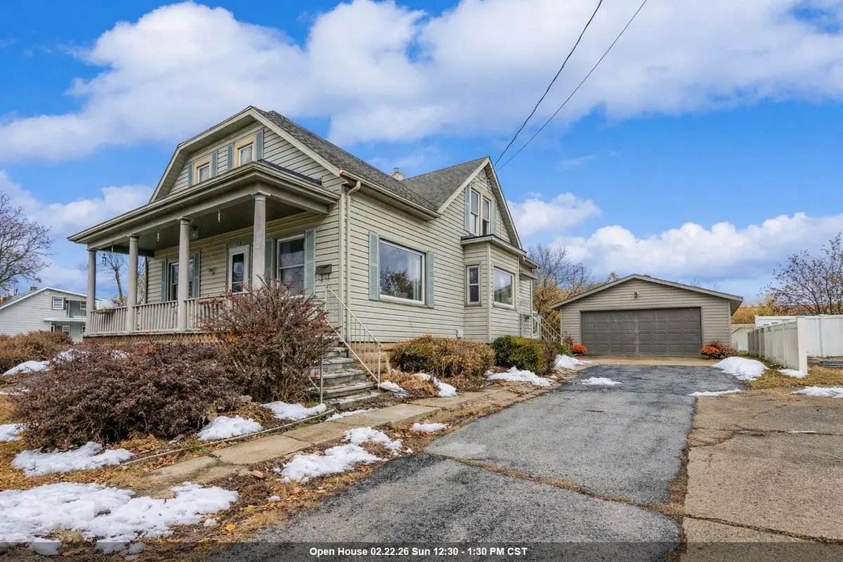 314 Columbus Avenue, Brillion, WI 54110 - #1