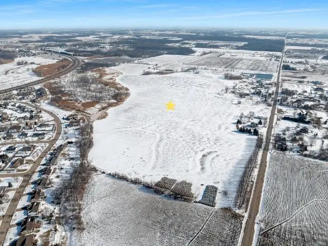 3700 Luxemburg Road, Green Bay, WI 54229 - #3