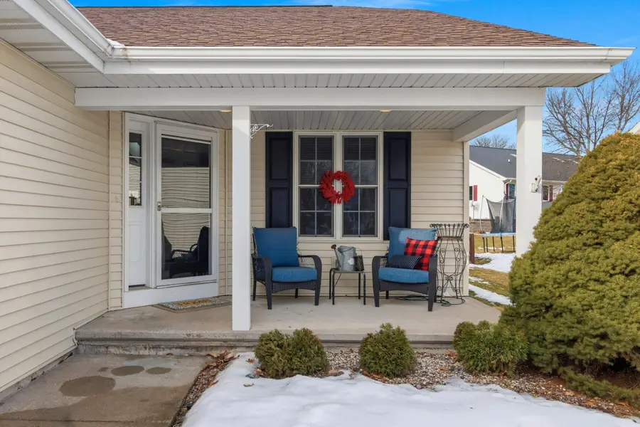 818 Rundquist Way, Kimberly, WI 54136 - #2