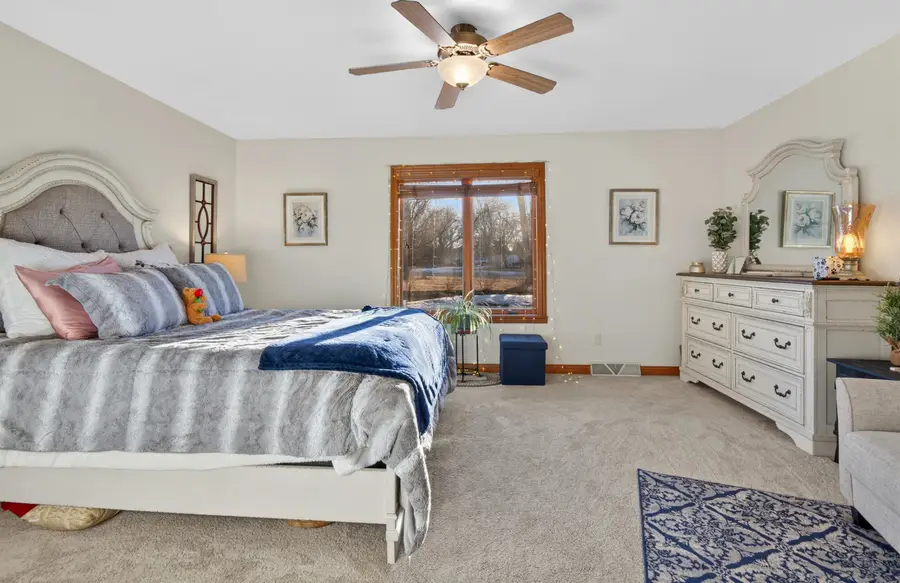 1127 Princess Dove Circle, De Pere, WI 54115-6846 - #2