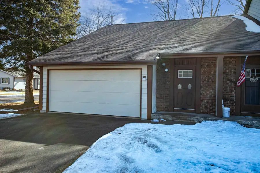 2895 W 4th Street #2A, Appleton, WI 54914-4330 - #2