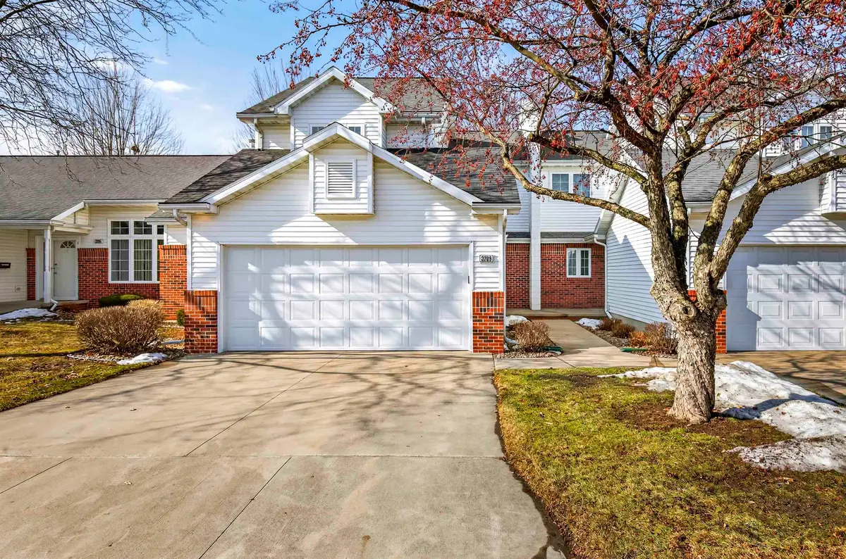 3209 N Mistwood Lane, Appleton, WI 54914 - #1