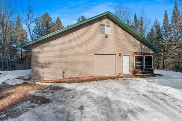 8046 County Road R, SURING, WI 54174