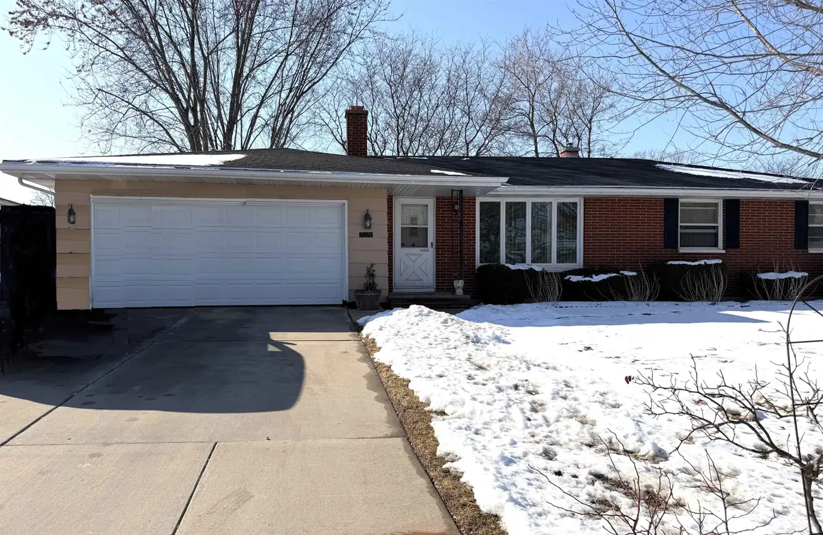 2320 Manitowoc Road, Green Bay, WI 54311-5322 - #1