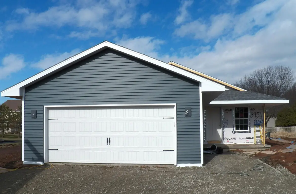 3451 Paula Street, Green Bay, WI 54311-6142 - #1