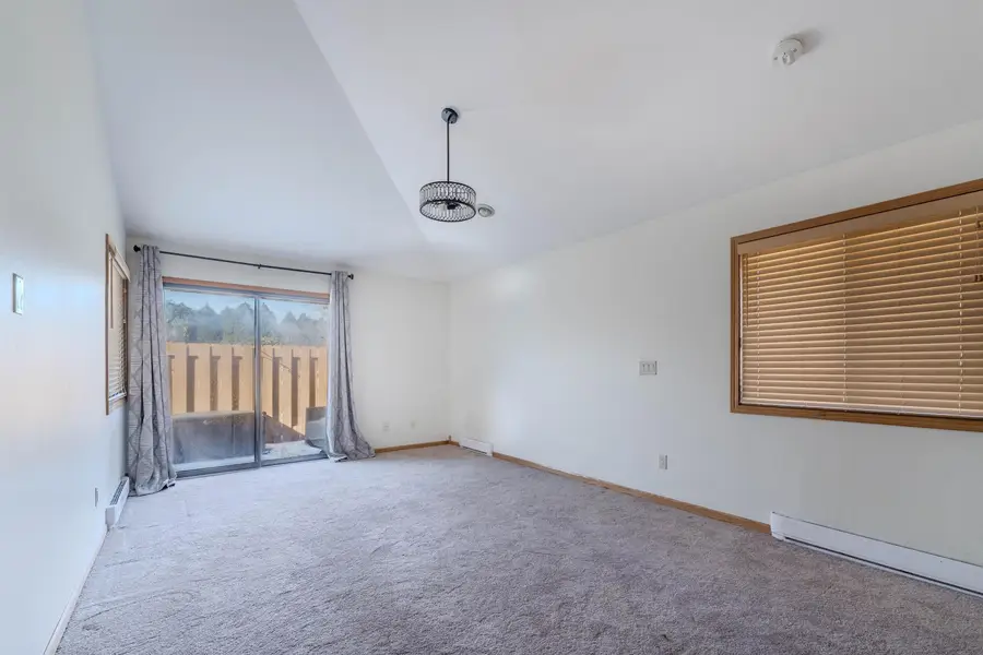 1377 W 18th Avenue, Oshkosh, WI 54902-6658 - #2