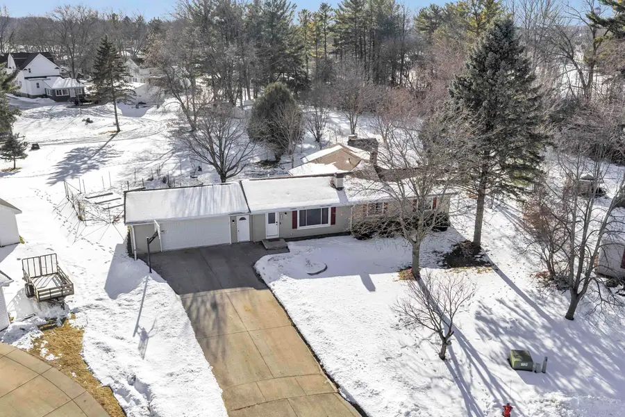 313 Steven Court, Denmark, WI 54208-9715 - #2