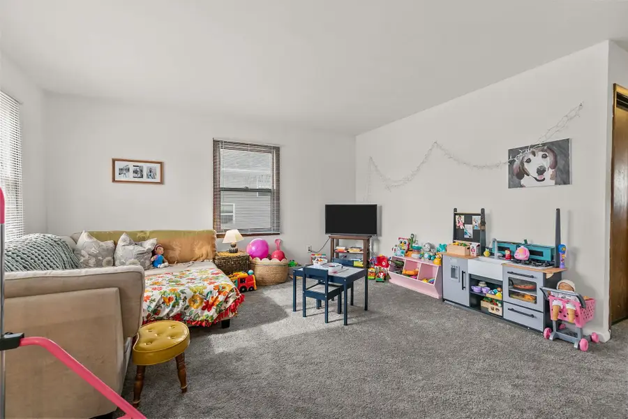 1050 Van Buren Avenue, Oshkosh, WI 54902-3468 - #3