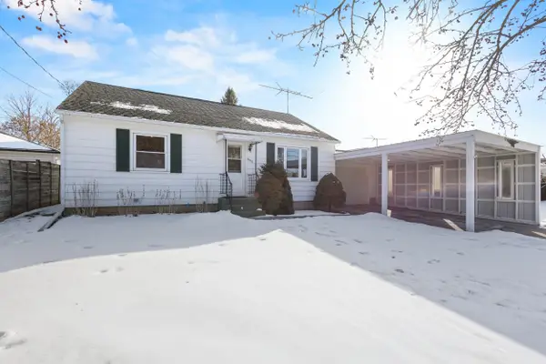 1930 Pershing Road, NEW LONDON, WI 54961
